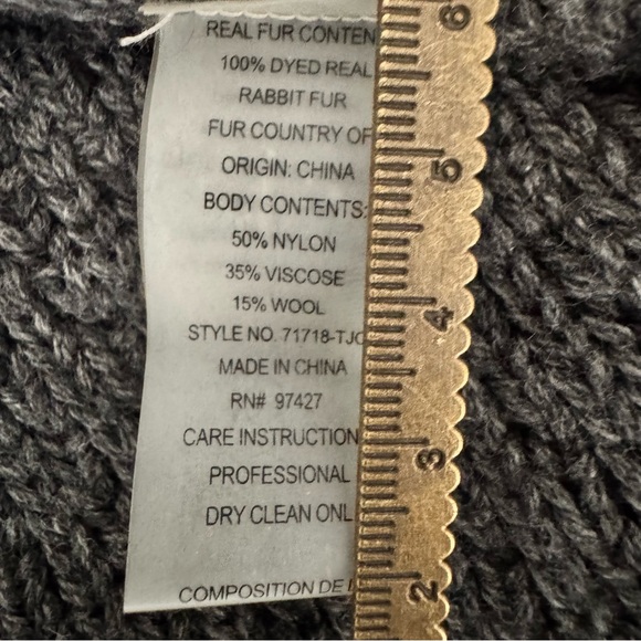 Hooded Grey Knitted Cape with Rabbit Fur Trim Dolce Cabo O/S - Picture 8 of 15